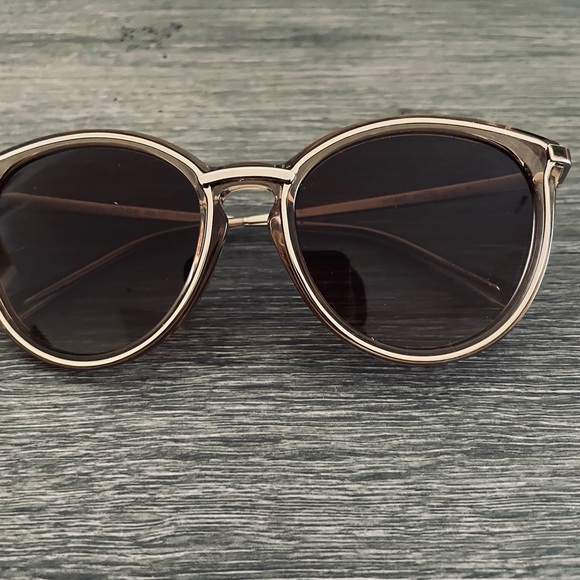 Sunglasses - Picture 1 of 2
